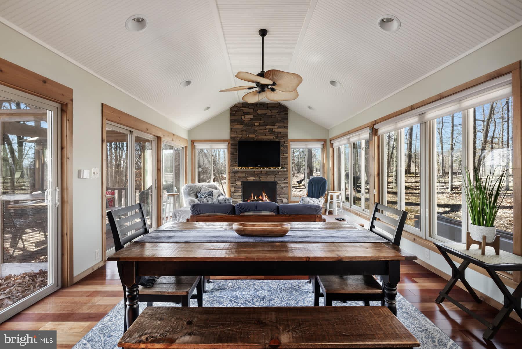 THE WOODS RESORT - Residential