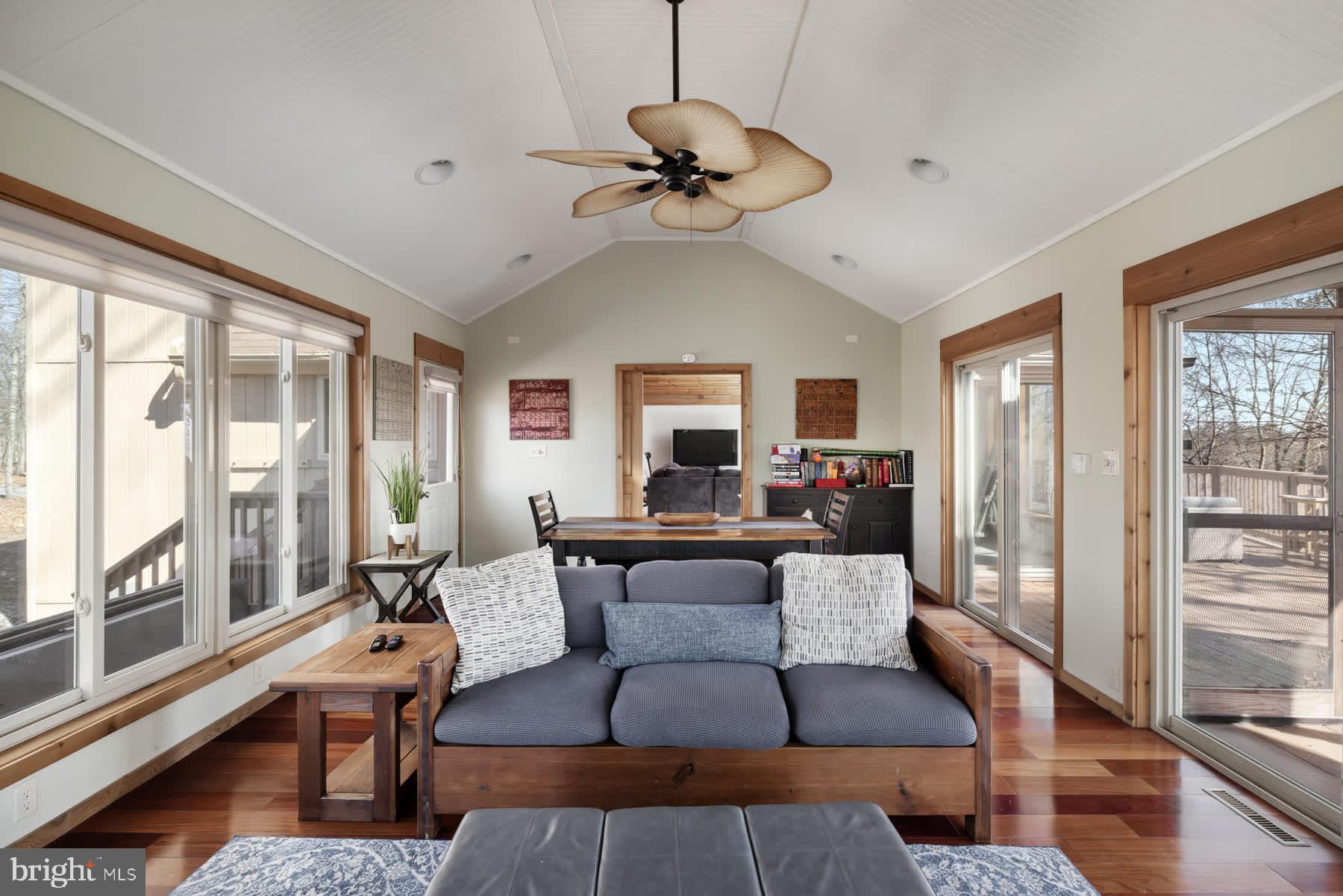 THE WOODS RESORT - Residential