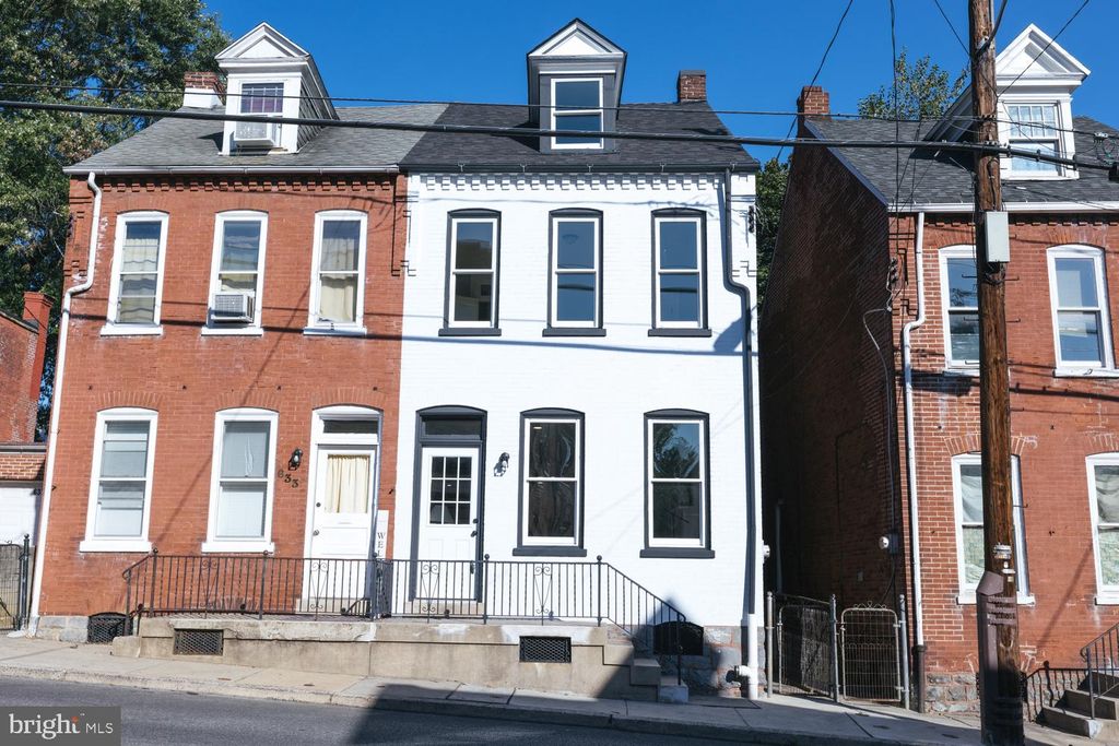 Photo of 631 W Vine Street, Lancaster, PA 17603 (MLS # PALA2056638)