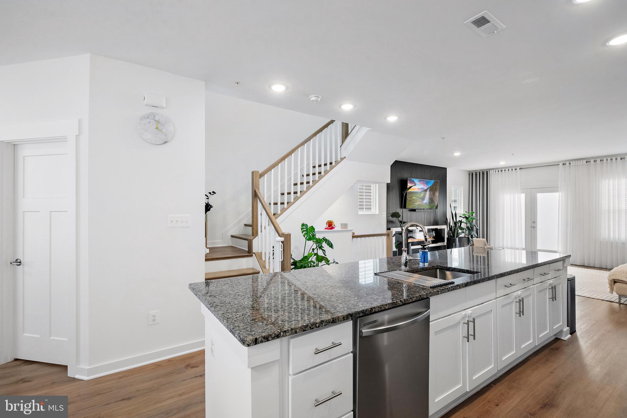 GAMBRILL VIEW - Residential Lease