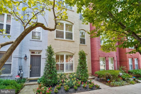 MLS: DCDC2278232