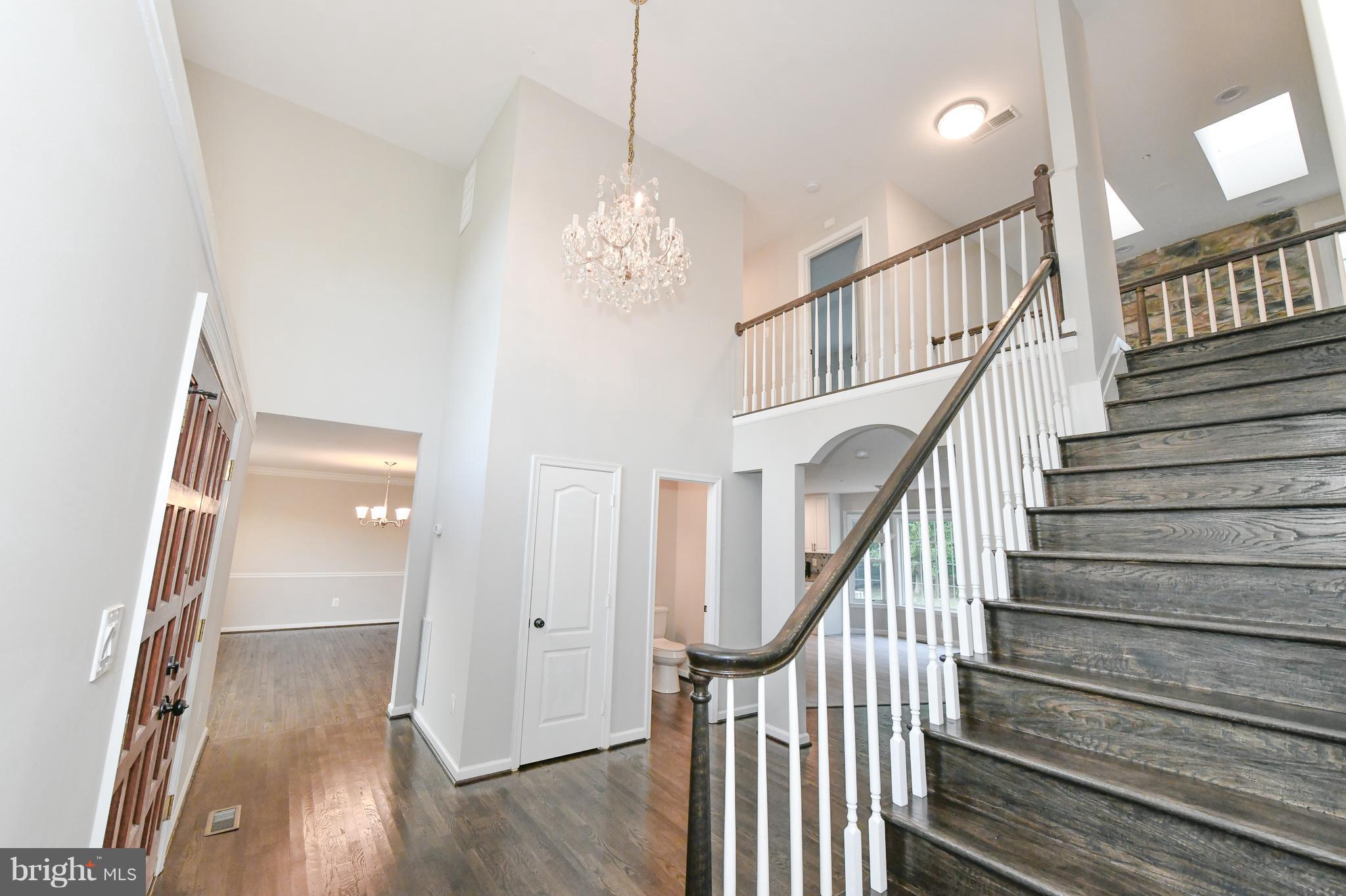 TREEVIEW ESTATES - Residential