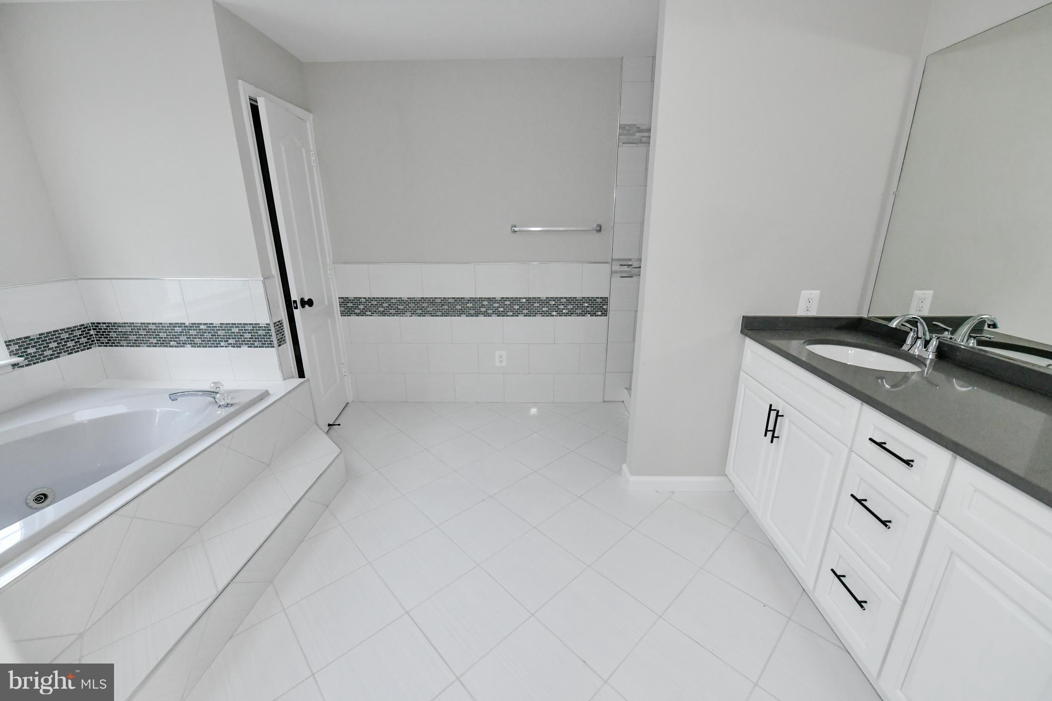 TREEVIEW ESTATES - Residential