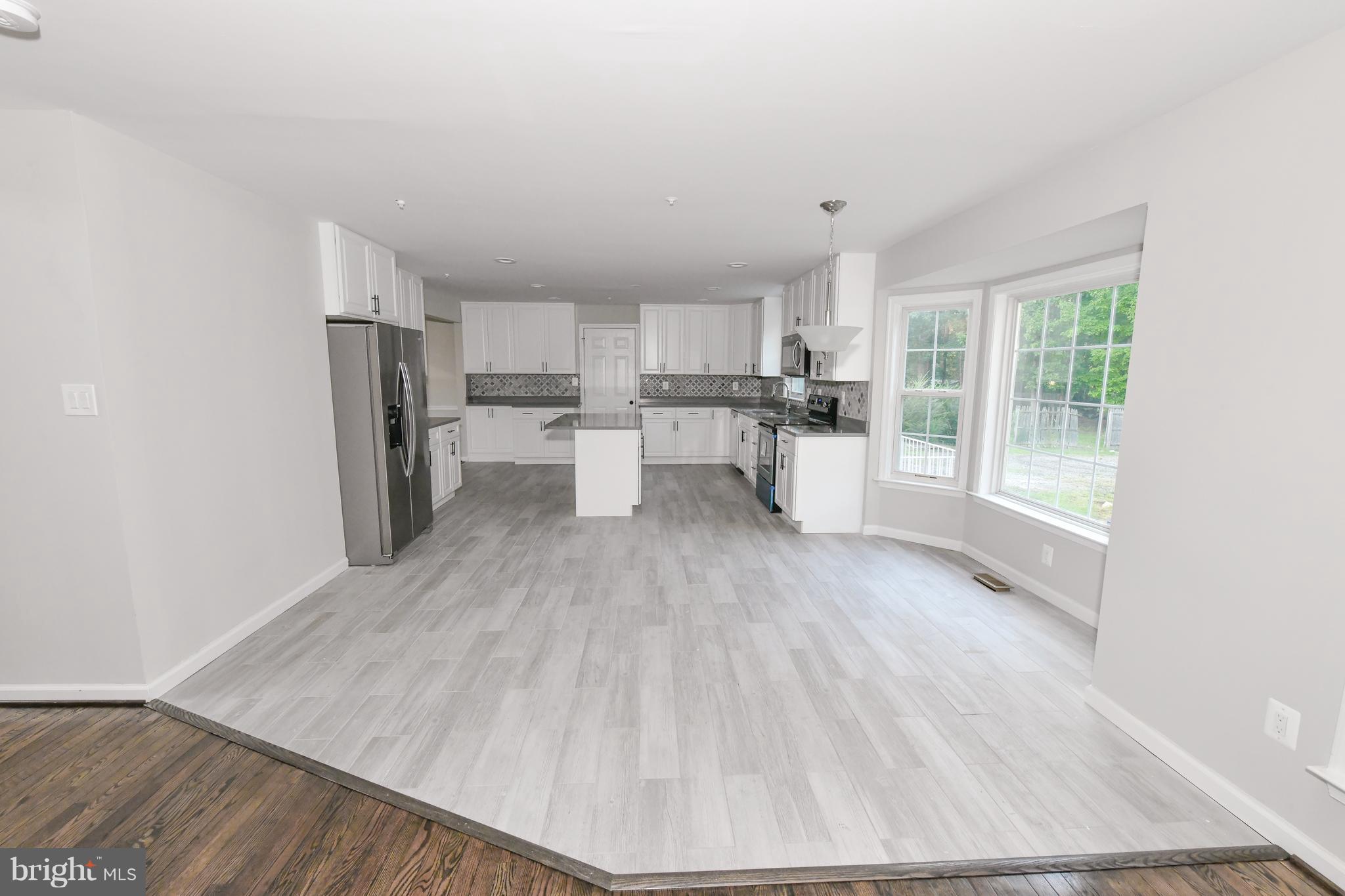 TREEVIEW ESTATES - Residential