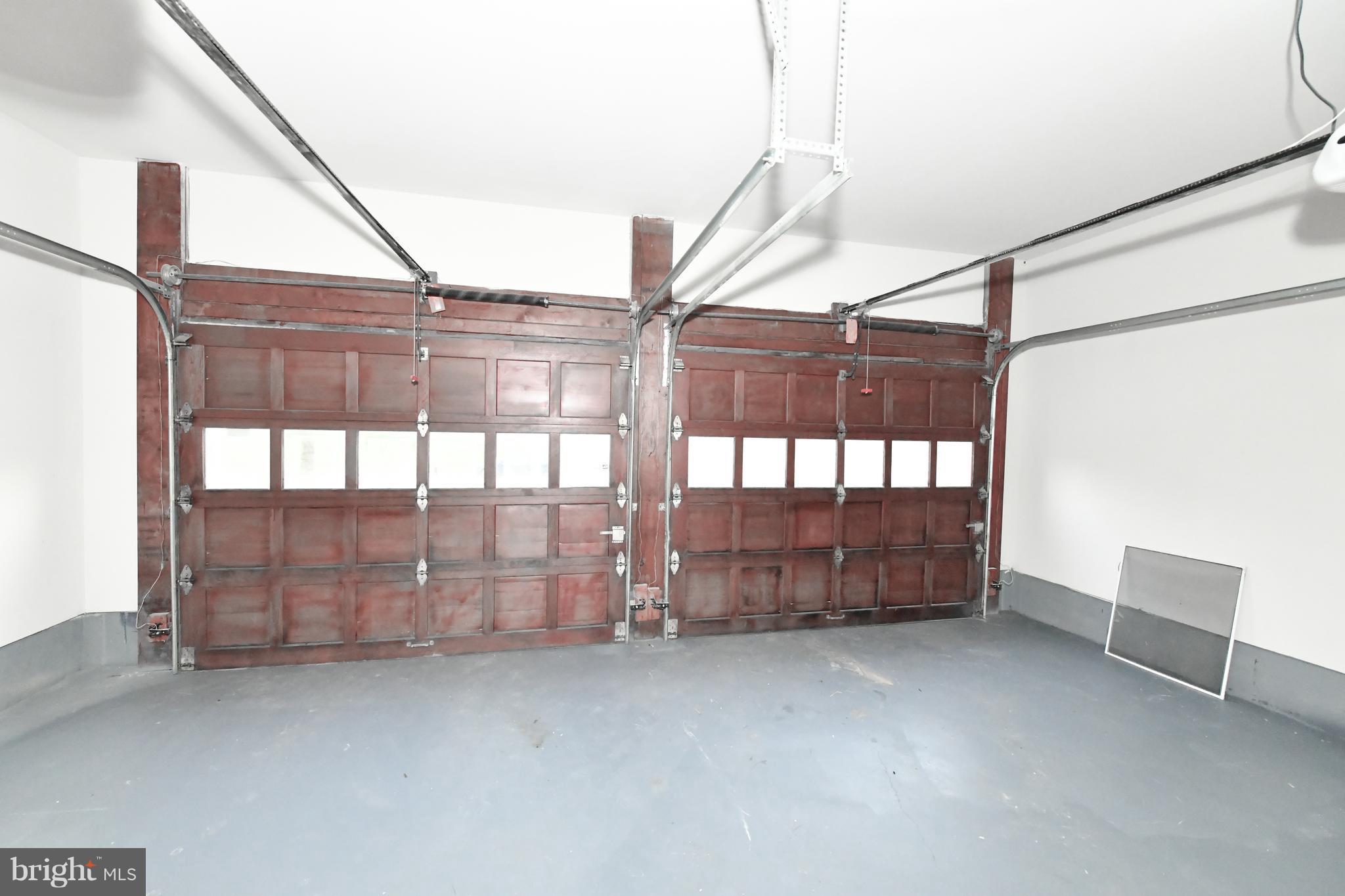 TREEVIEW ESTATES - Residential