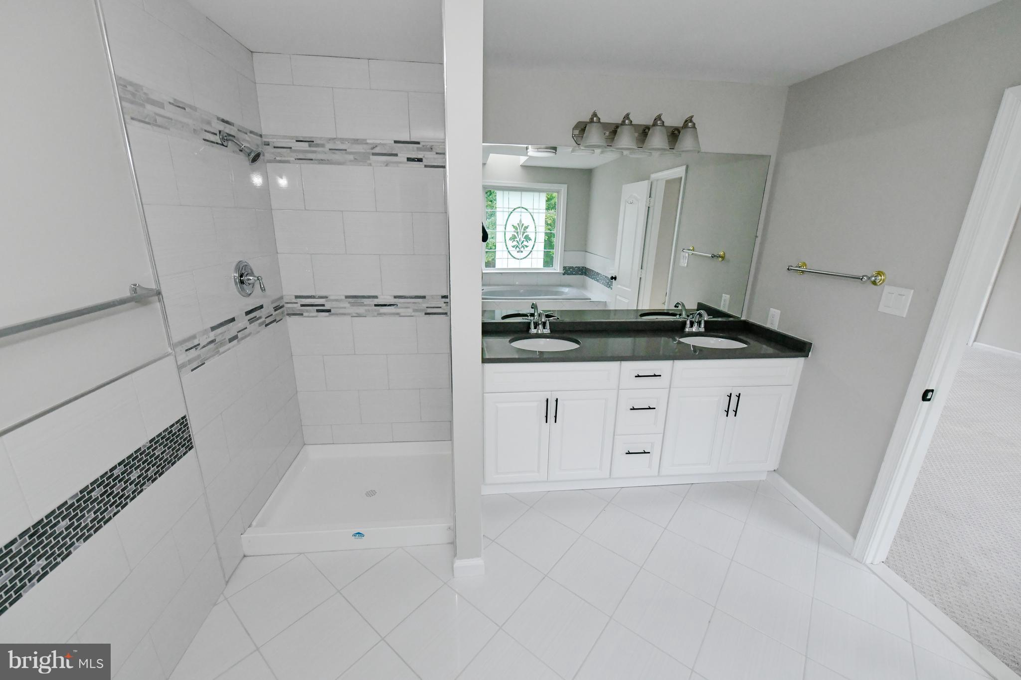 TREEVIEW ESTATES - Residential