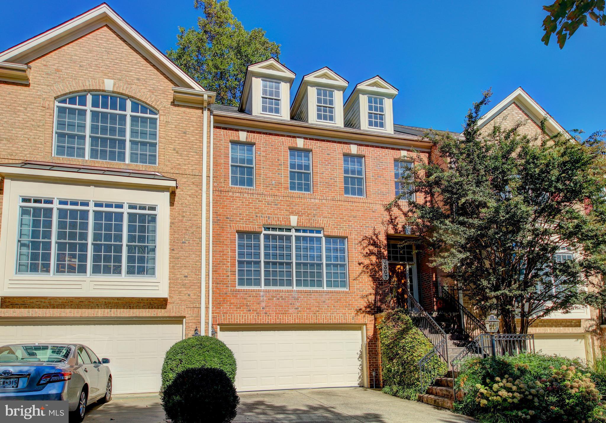 LOCUST RIDGE - Residential