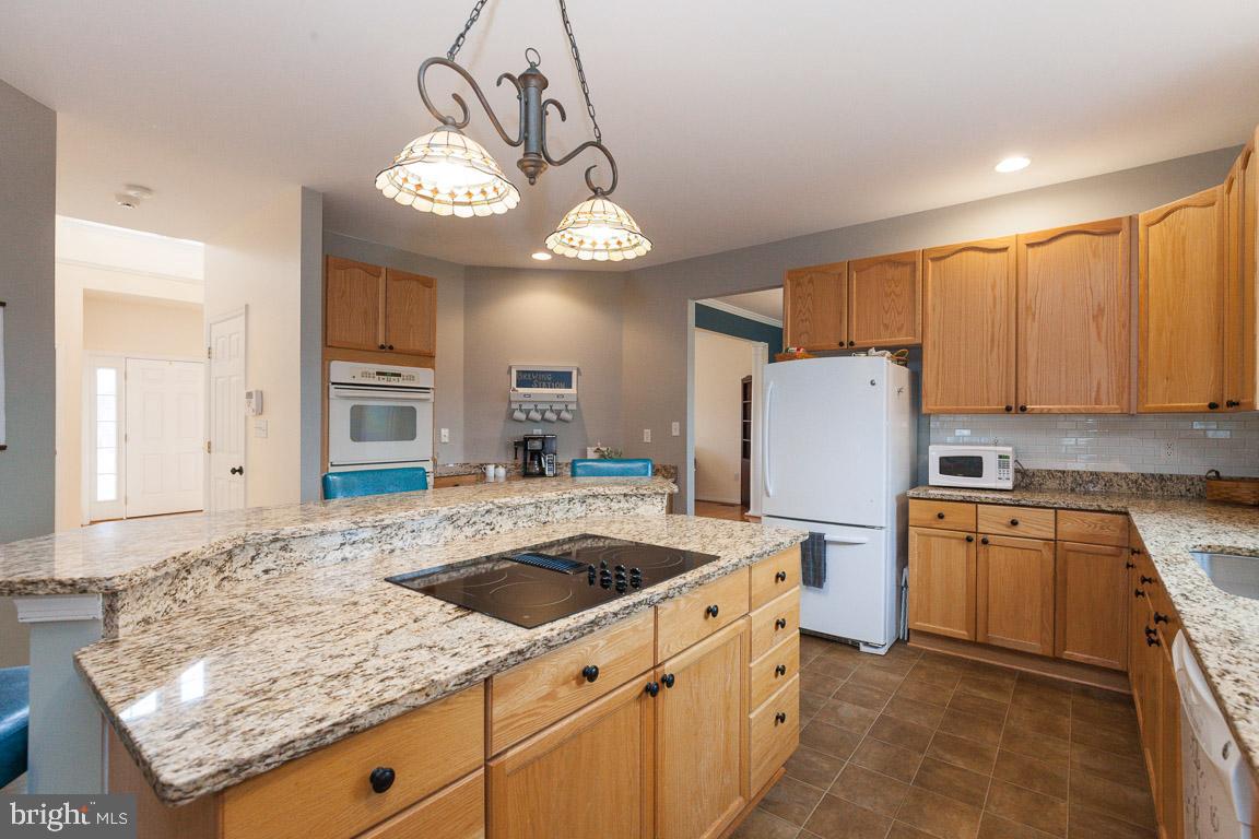 SPRUCE HILL ESTATES - Residential