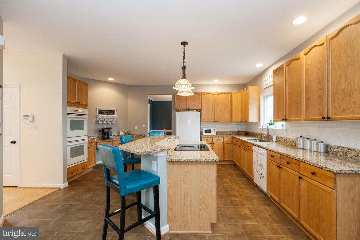 SPRUCE HILL ESTATES - Residential