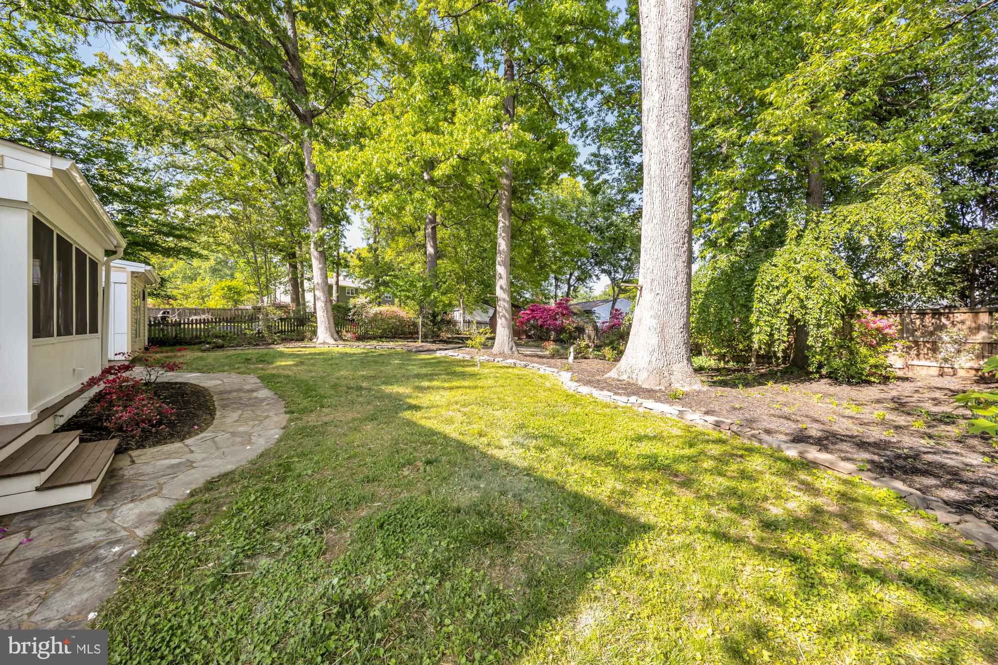 STONEWALL MANOR - Residential