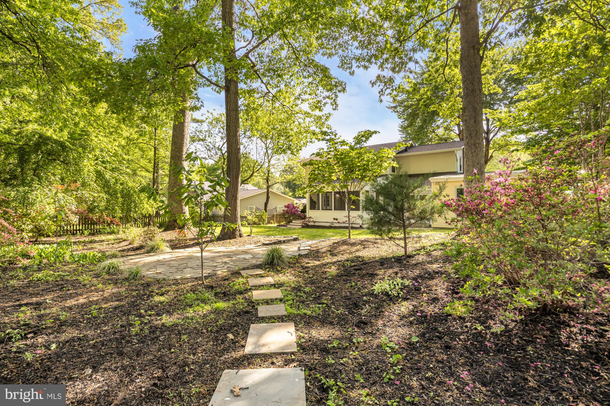 STONEWALL MANOR - Residential