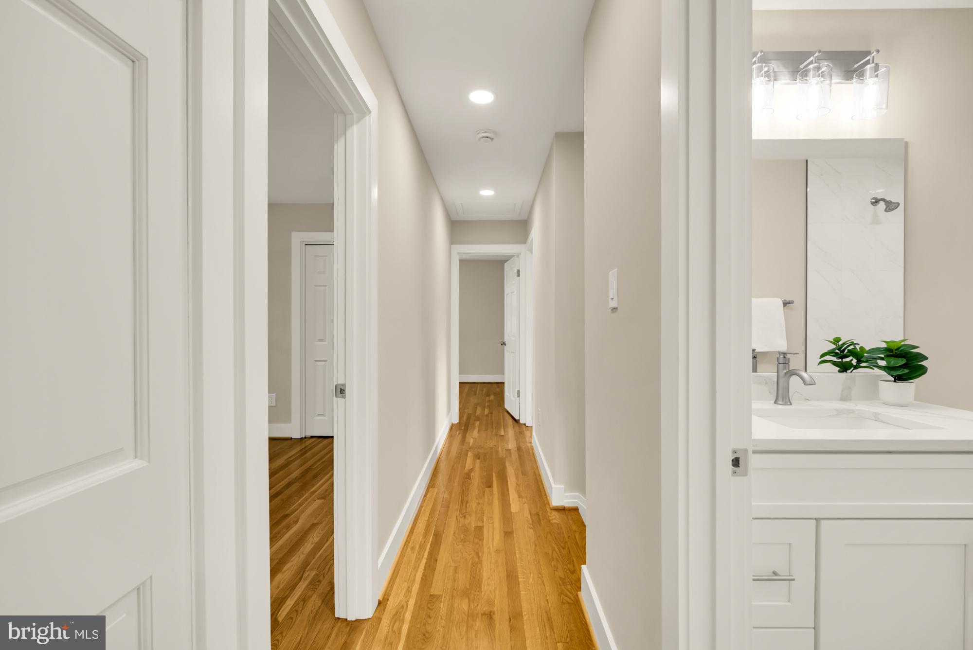 STONEWALL MANOR - Residential