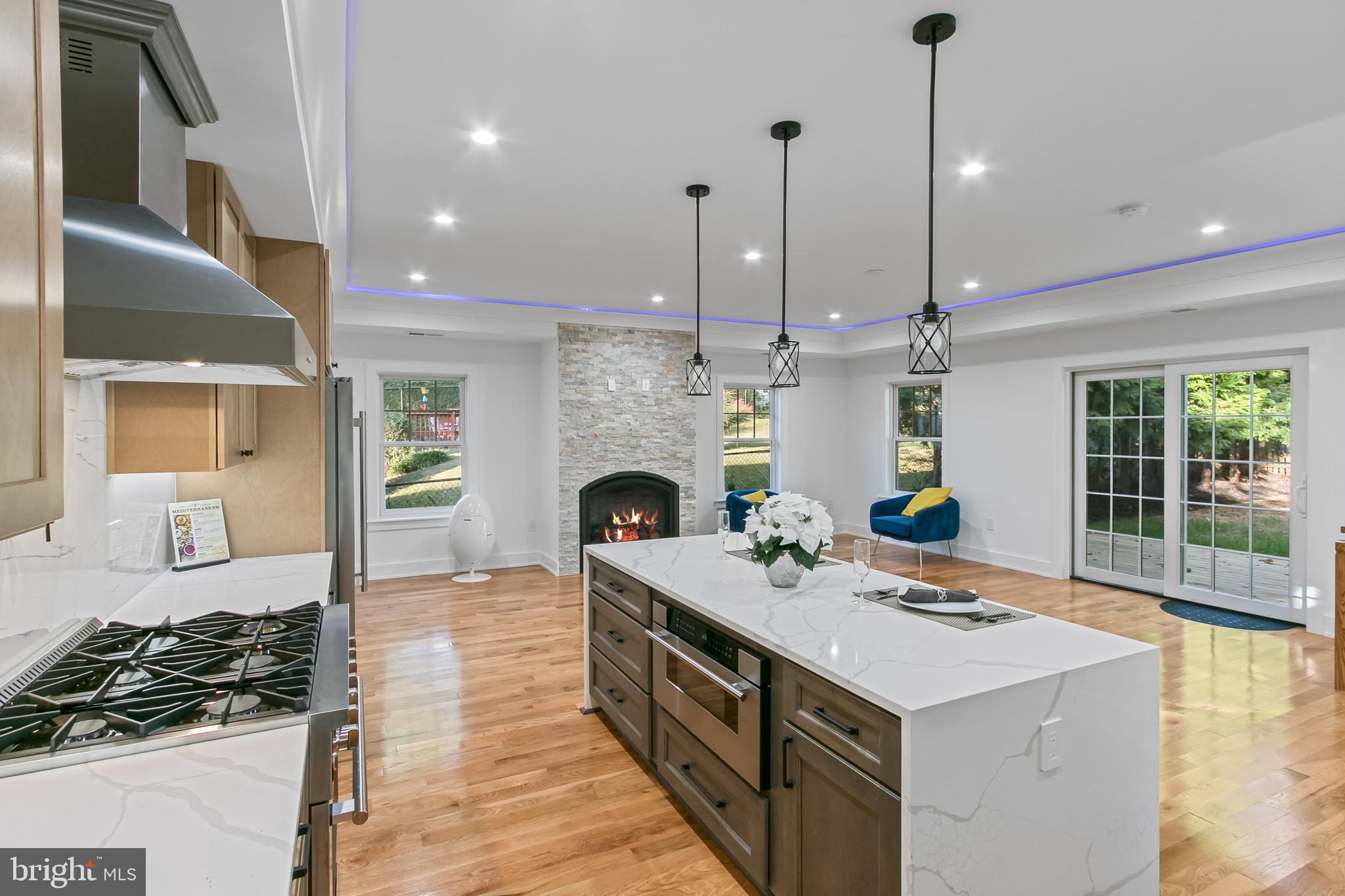 KENSINGTON - Residential