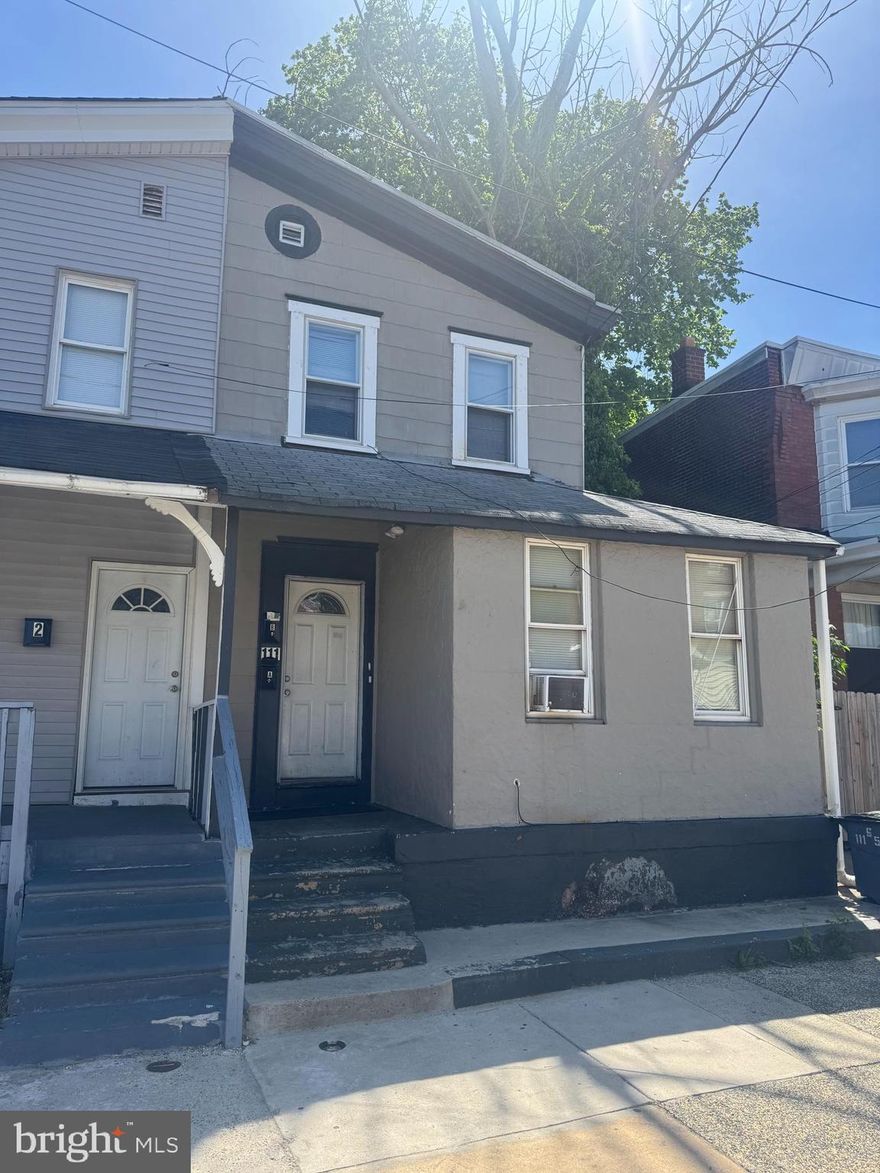 13% Cap Rate! Cash flowing duplex with good tenants. Both Tenants are on annual leases. Top Unit is paying $1200. Bottom Unit pays $1100.  Property is being sold as-is. Buyer is responsible for any and all U&O certifications.