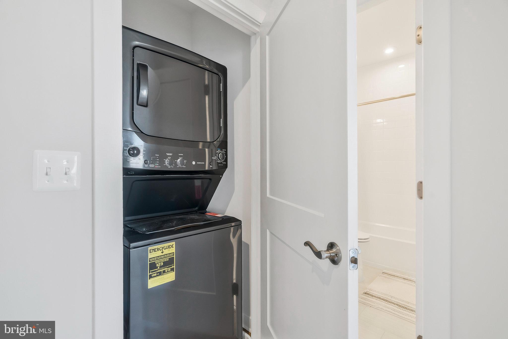 ASHBROOK PLACE - Residential