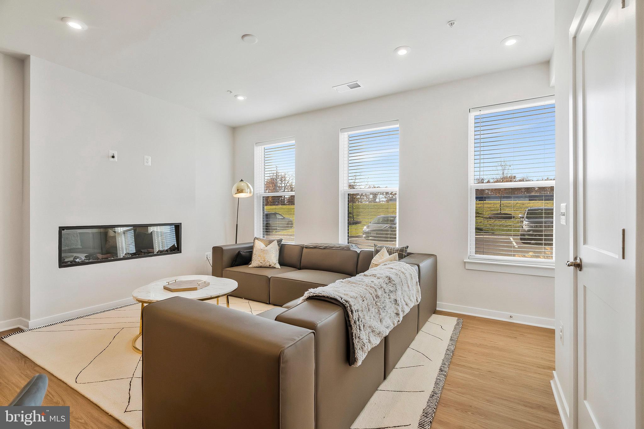 ASHBROOK PLACE - Residential