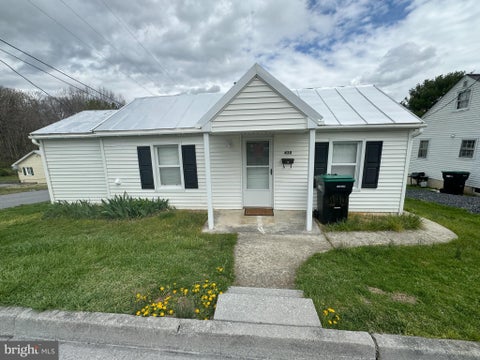 Homes For Rent - 430 W High Street<br/> WOODSTOCK, VA 22664
