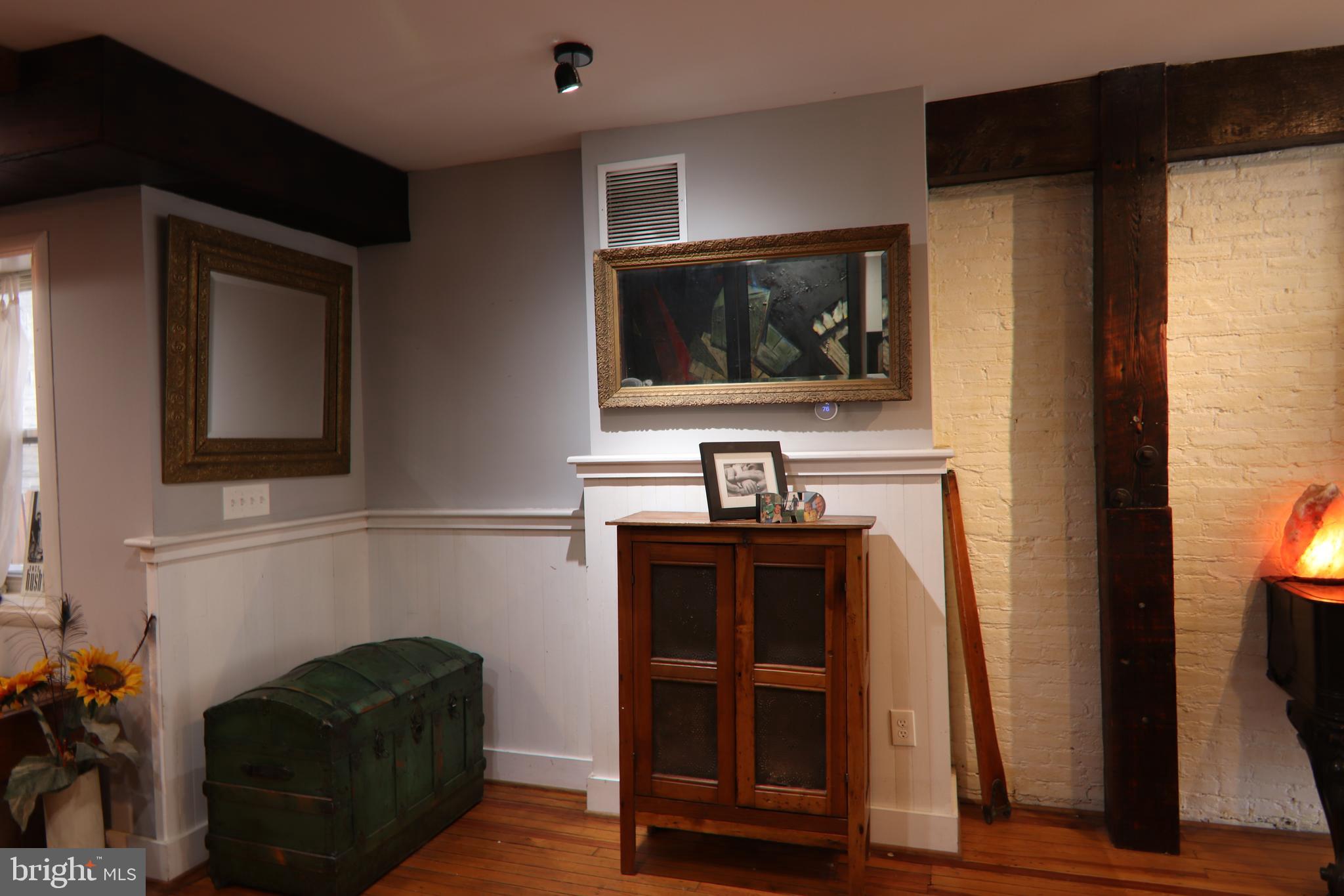 LOCUST POINT - Residential Lease