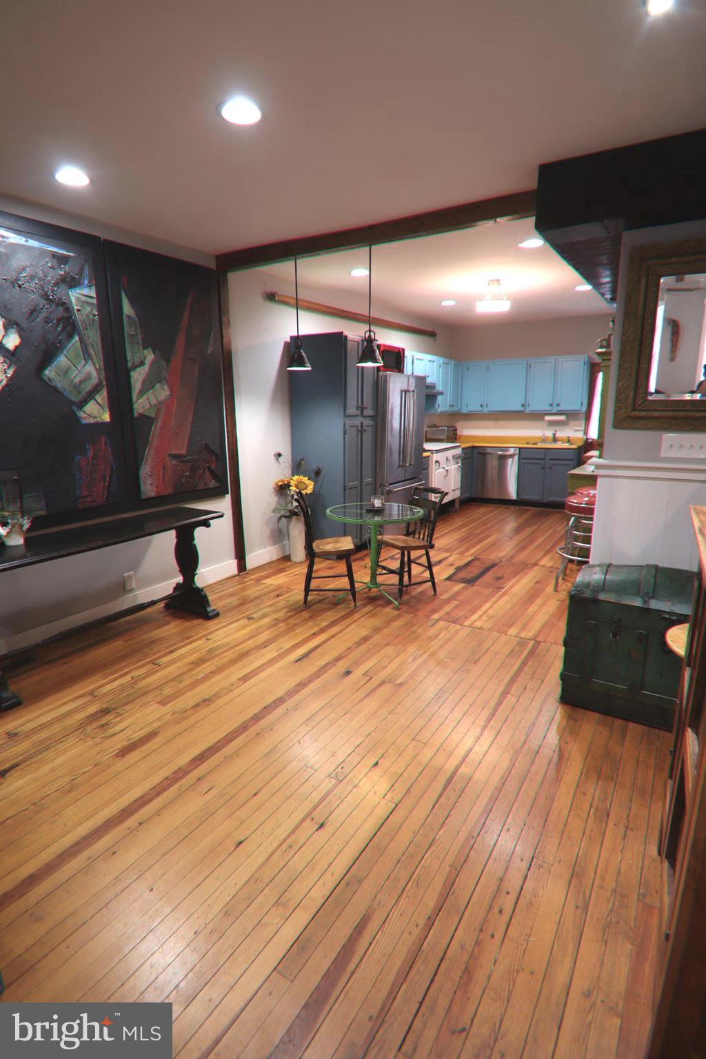 LOCUST POINT - Residential Lease