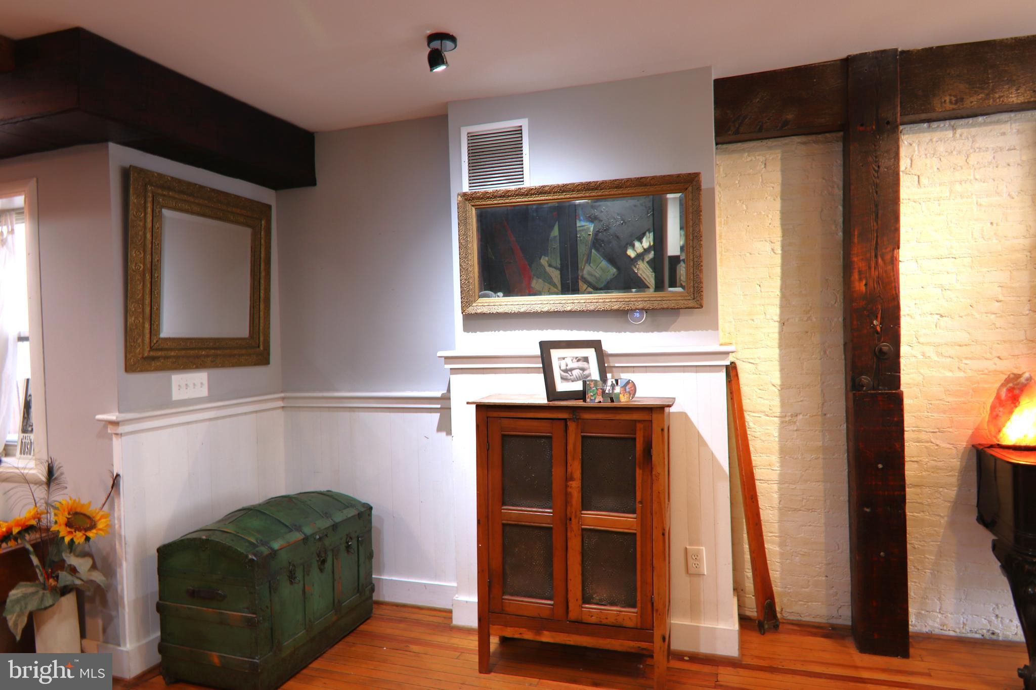 LOCUST POINT - Residential Lease