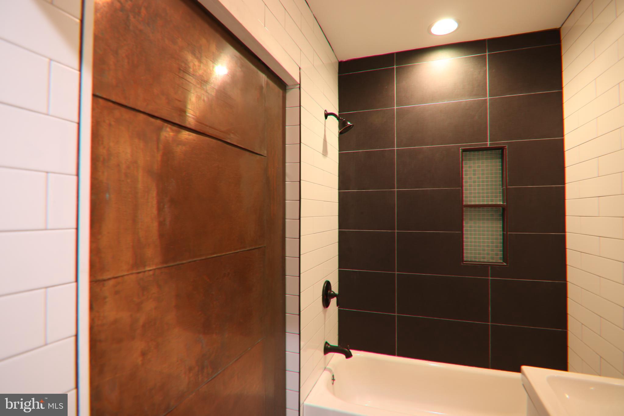 LOCUST POINT - Residential Lease