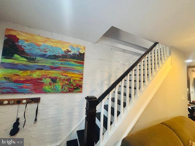 LOCUST POINT - Residential Lease