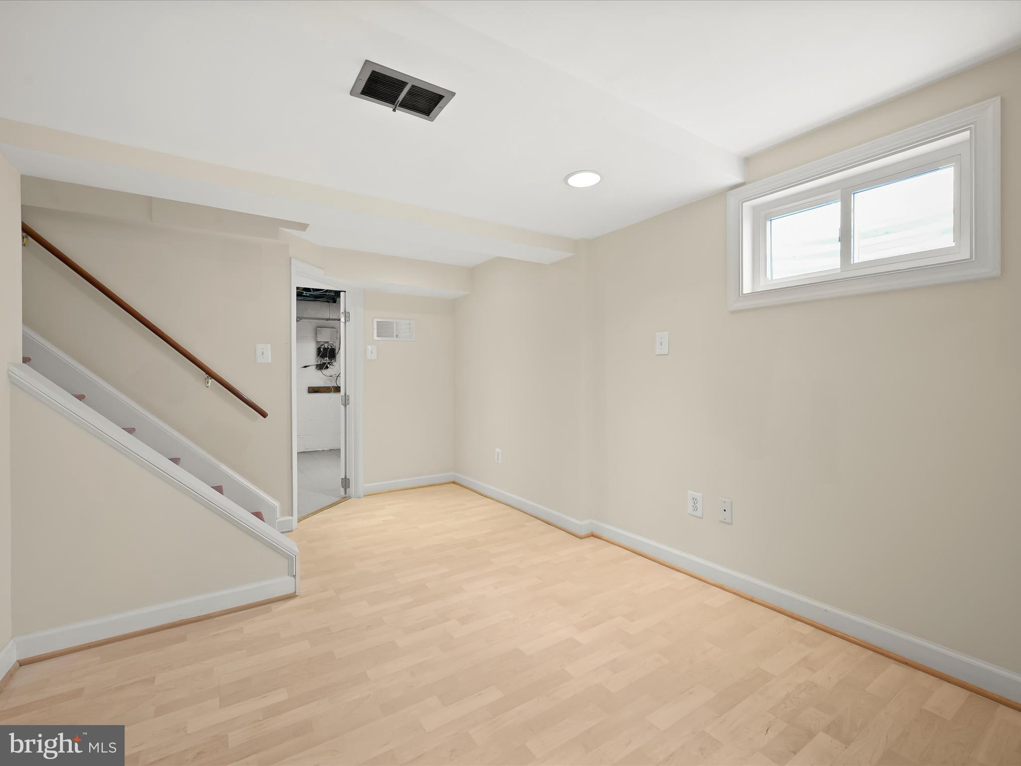 EDGEWOOD - Residential