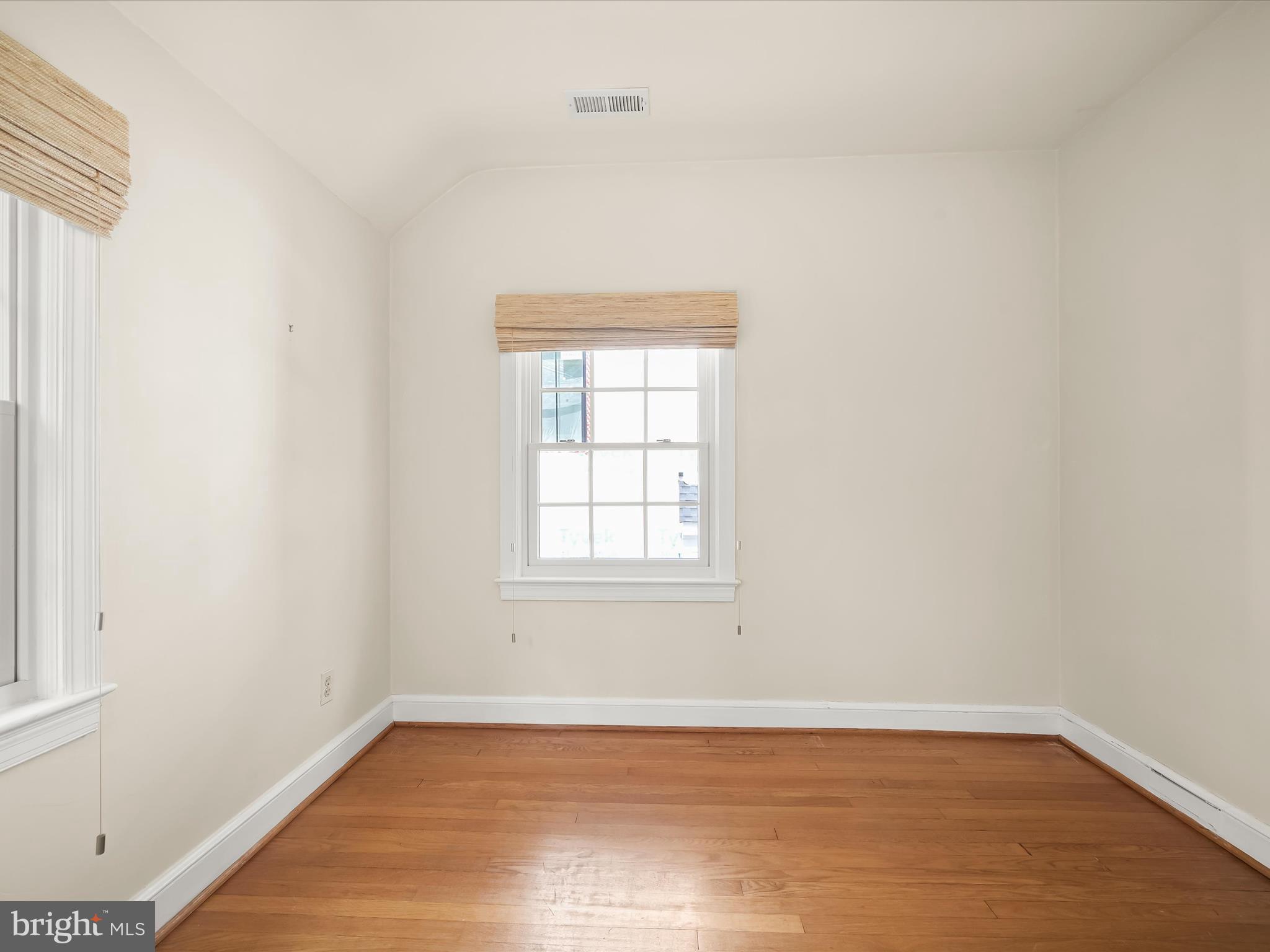 EDGEWOOD - Residential