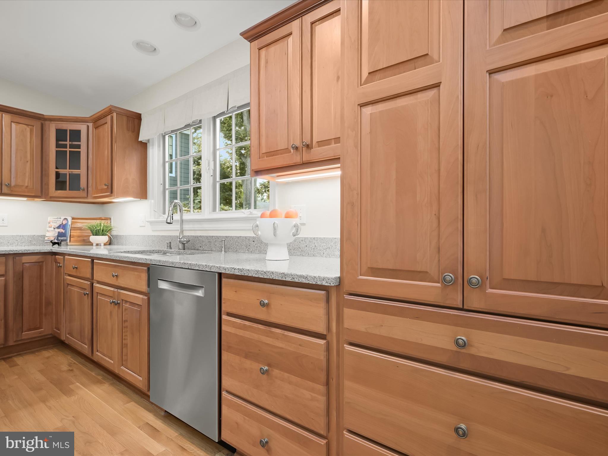 EDGEWOOD - Residential