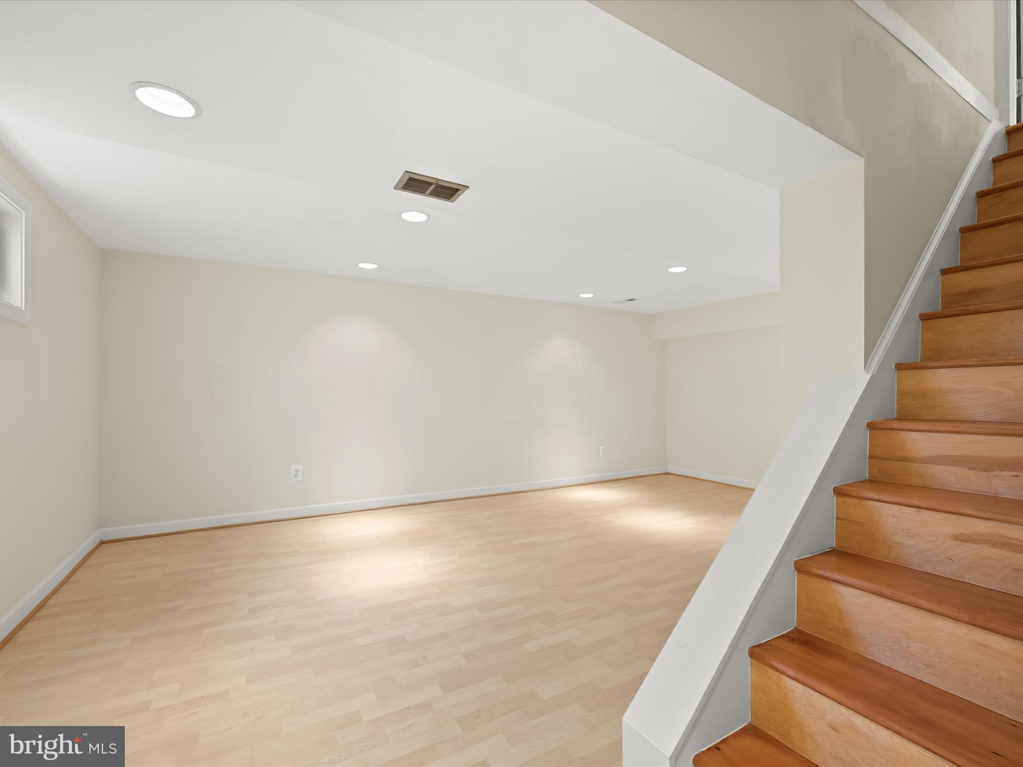 EDGEWOOD - Residential