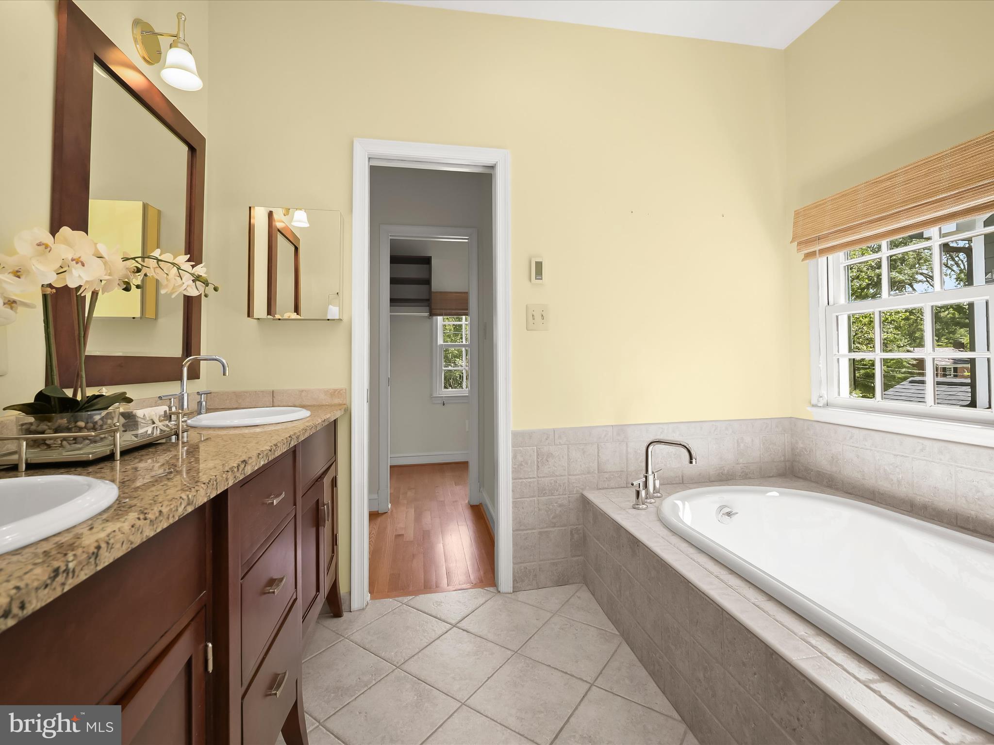 EDGEWOOD - Residential