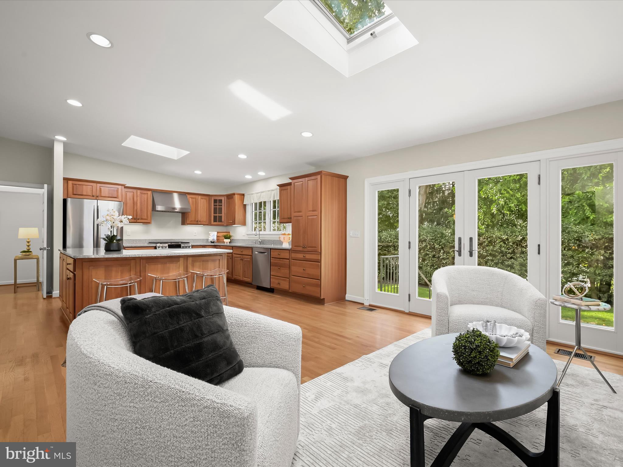 EDGEWOOD - Residential