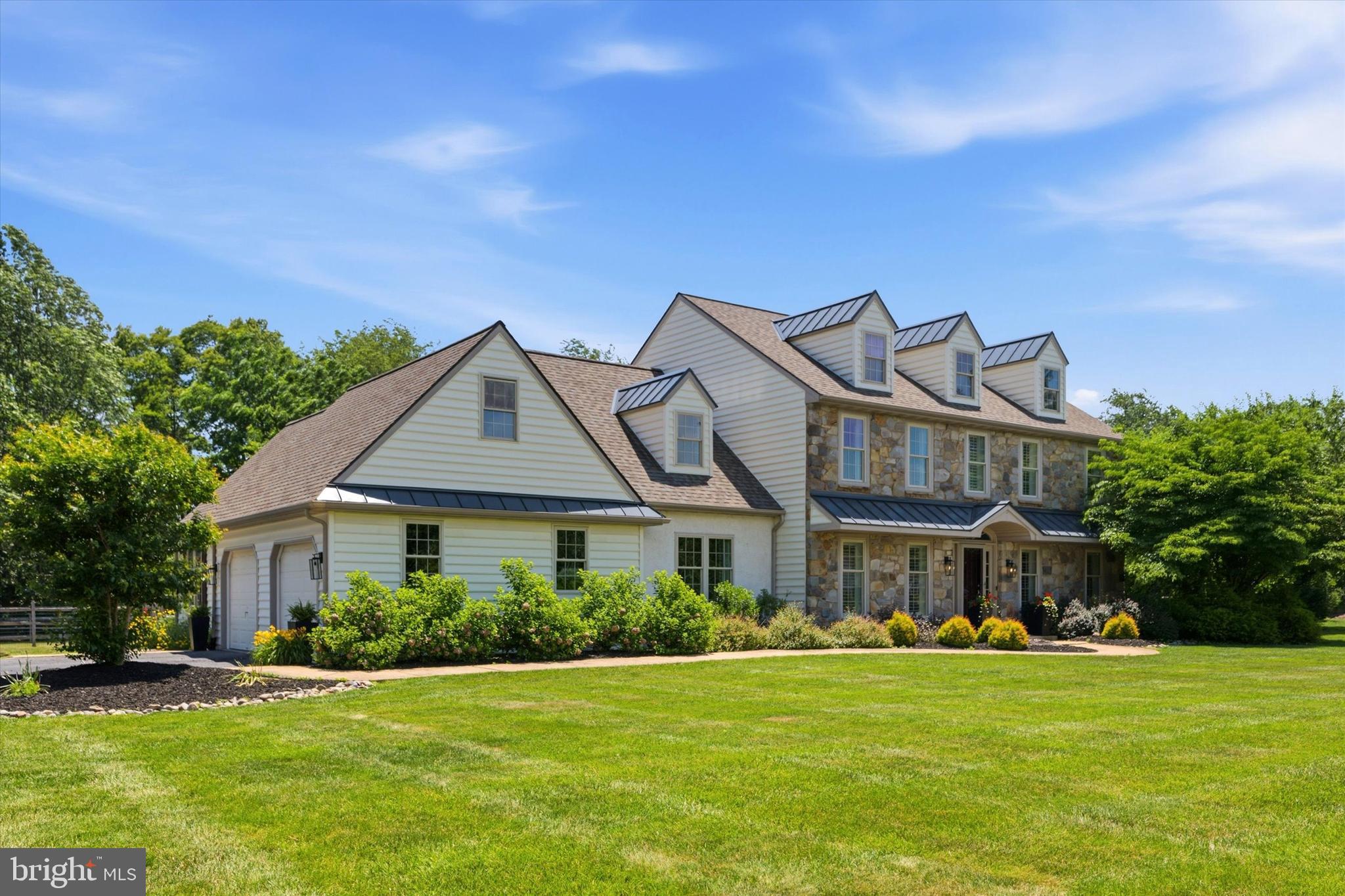 103 RAINTREE LANE