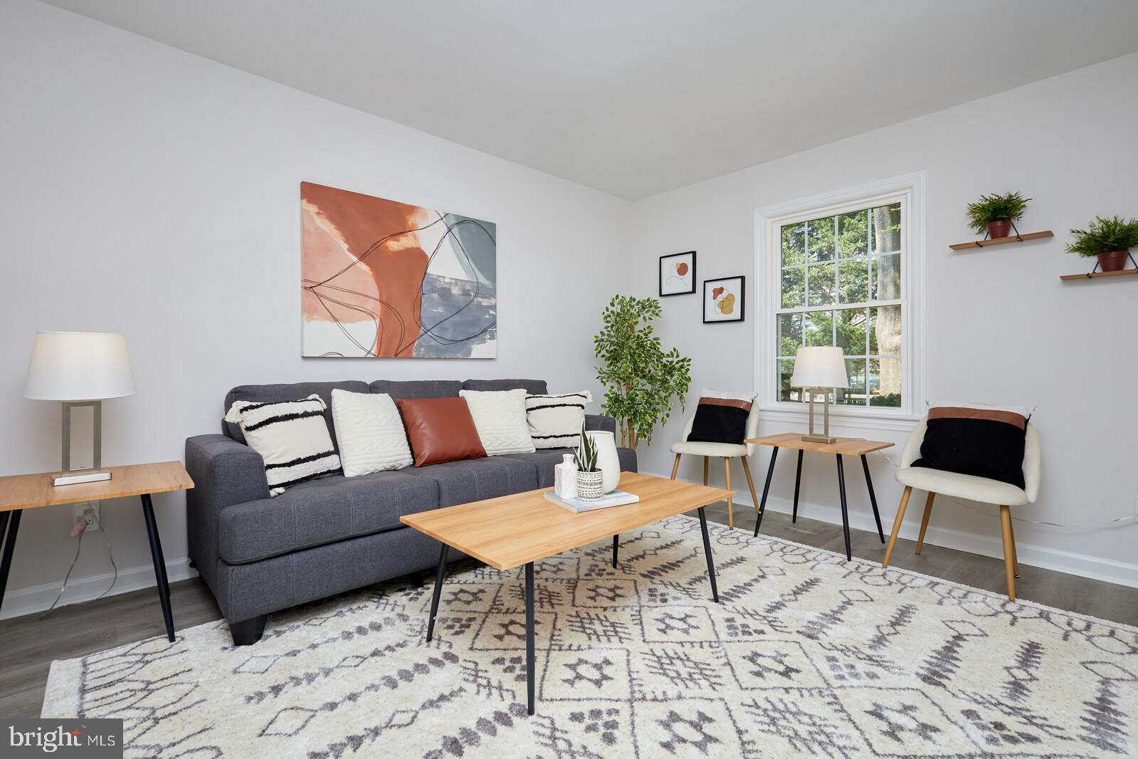 CHEVY CHASE CREST - Residential