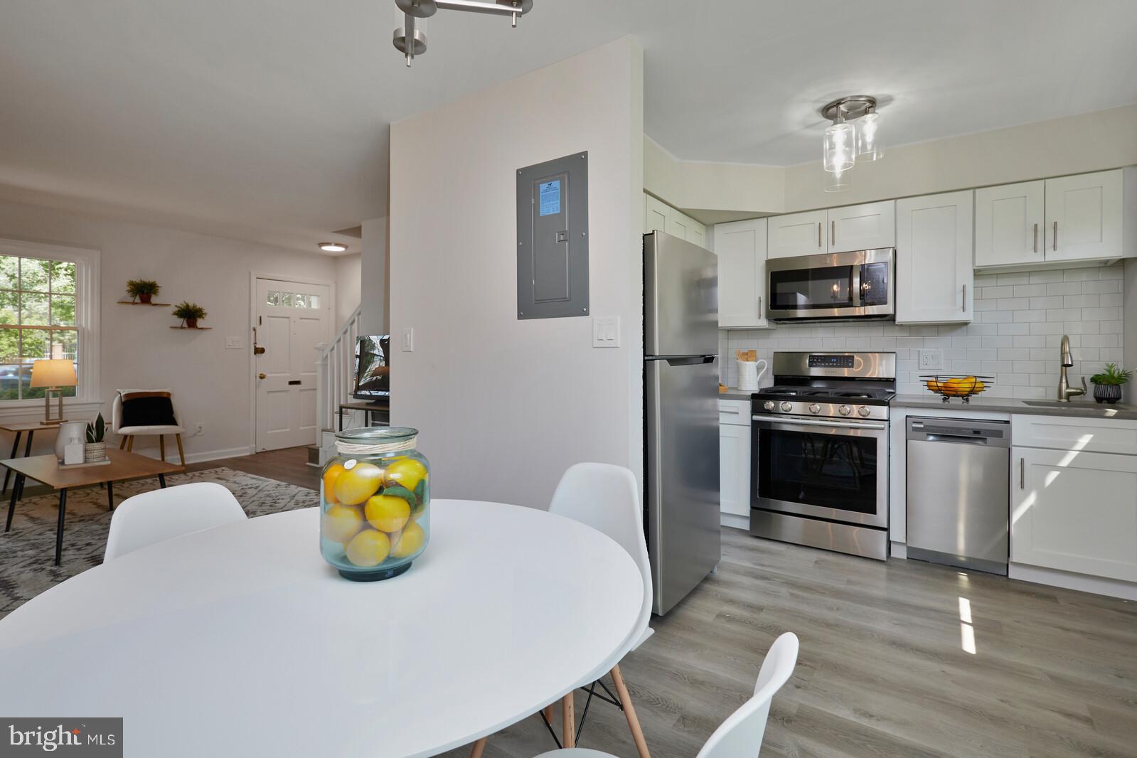 CHEVY CHASE CREST - Residential