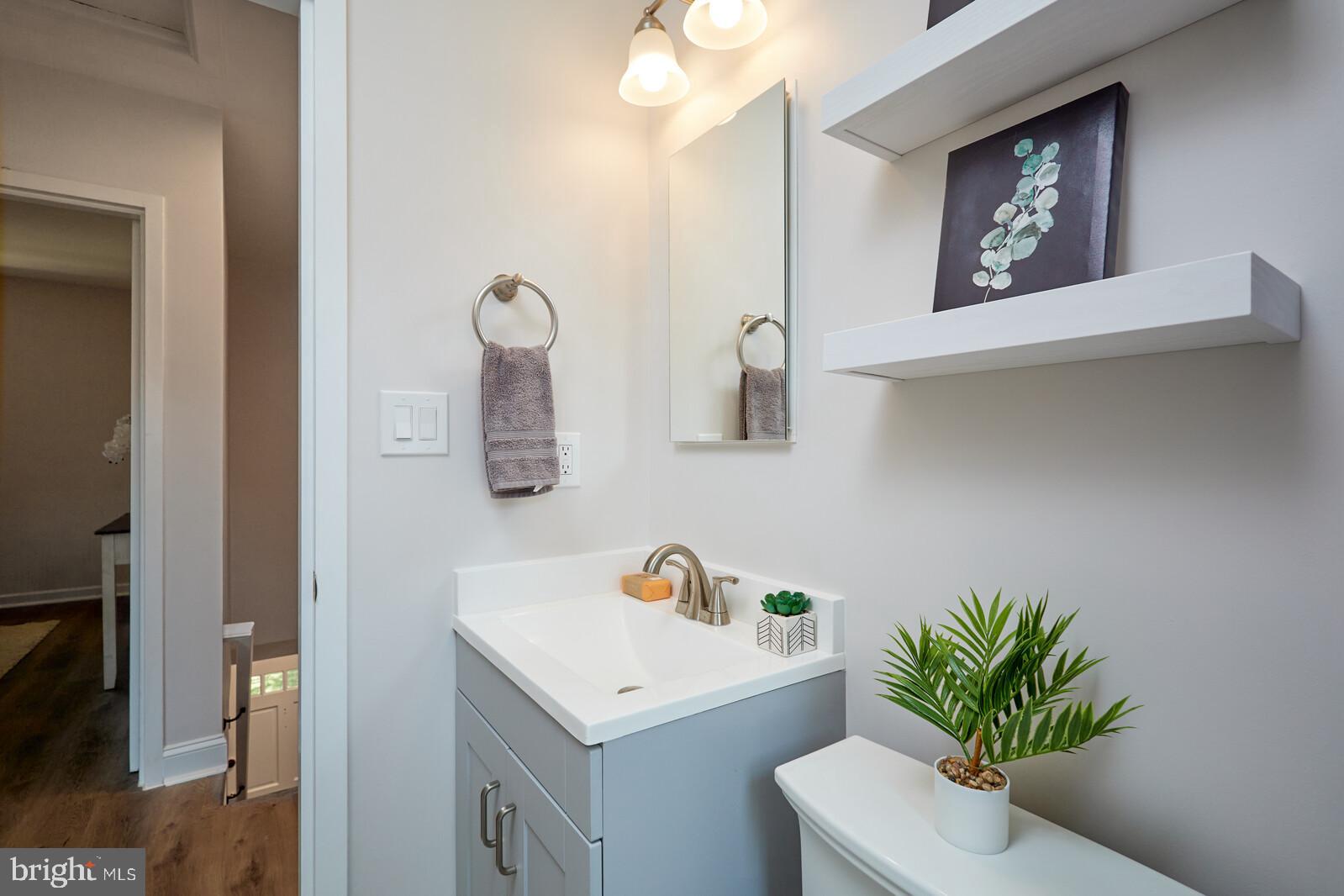 CHEVY CHASE CREST - Residential