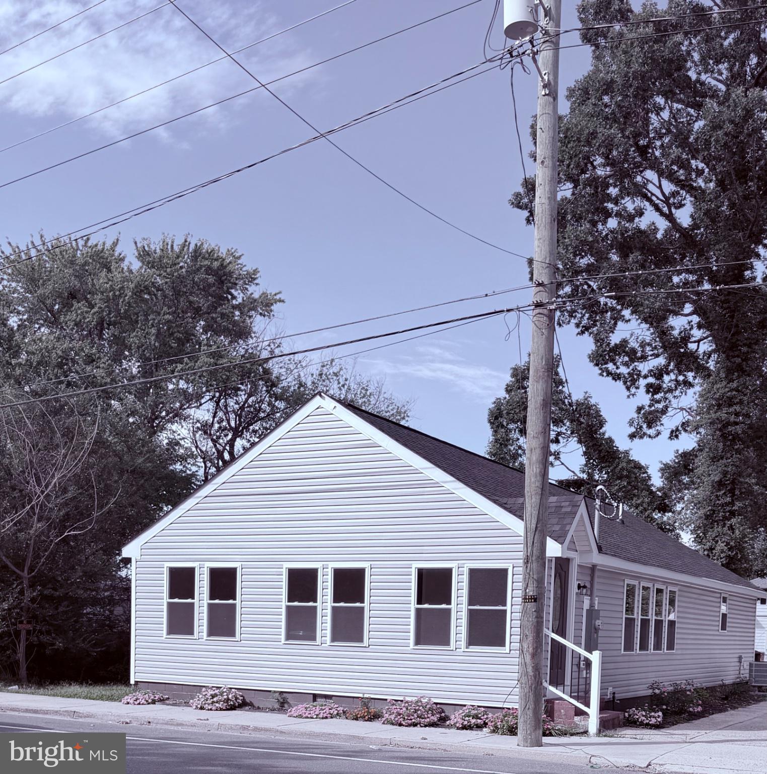 817 WASHINGTON STREET
