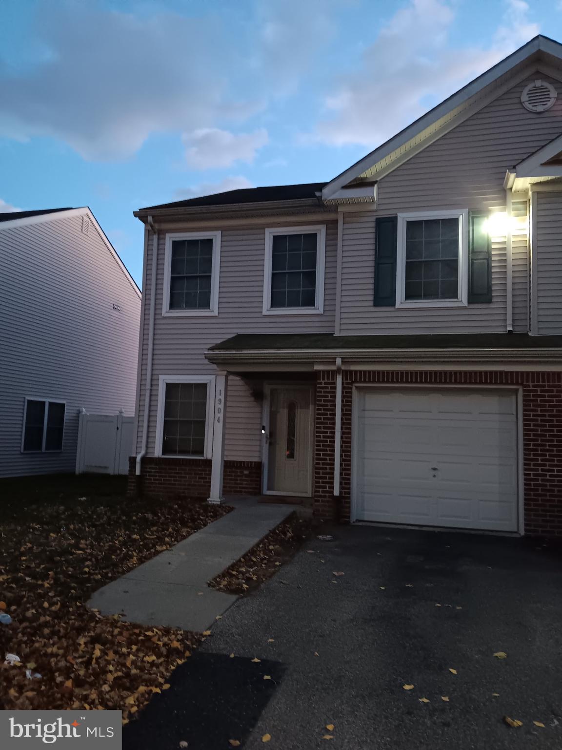 SHARSWOOD - Residential