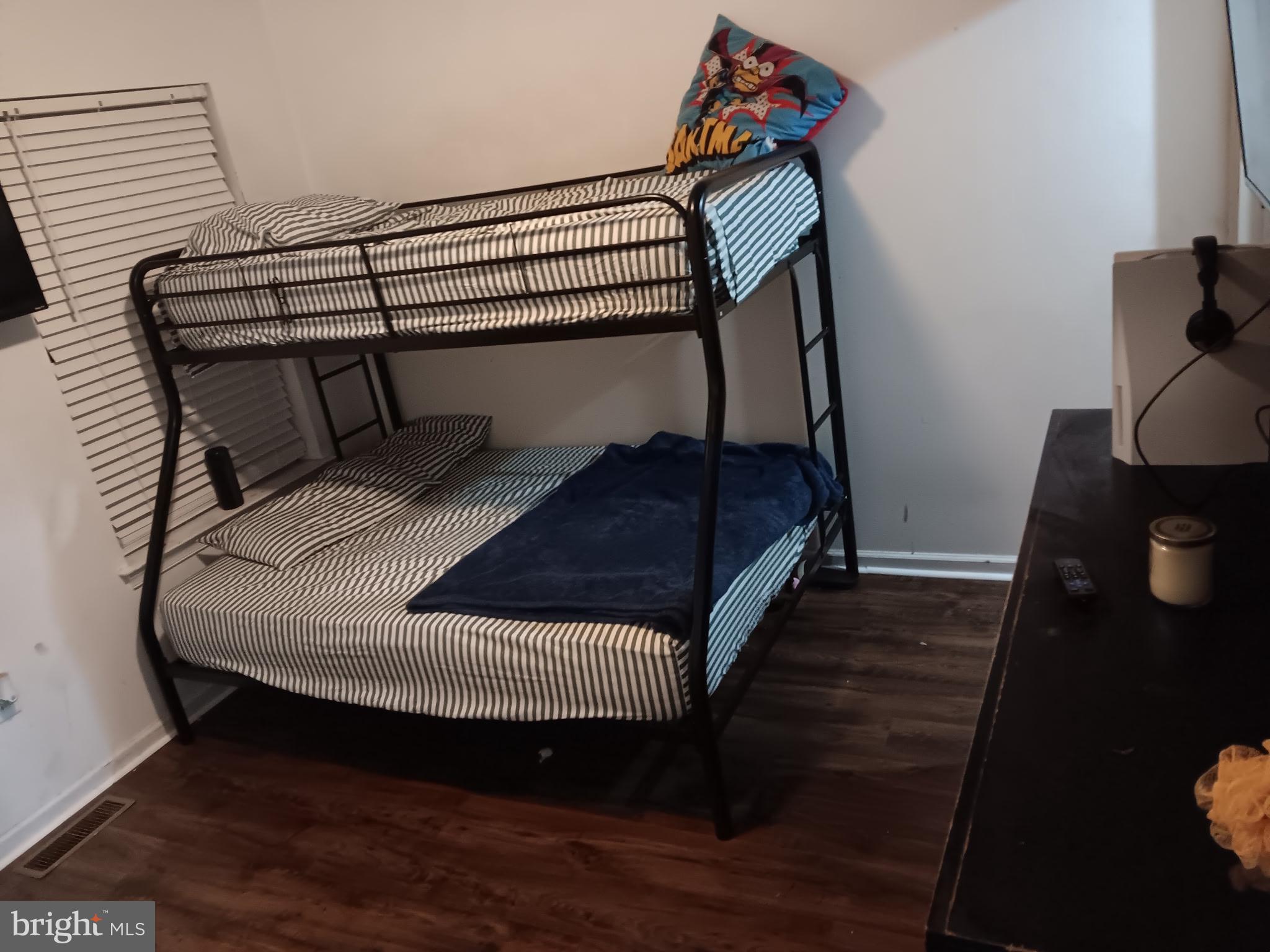 SHARSWOOD - Residential