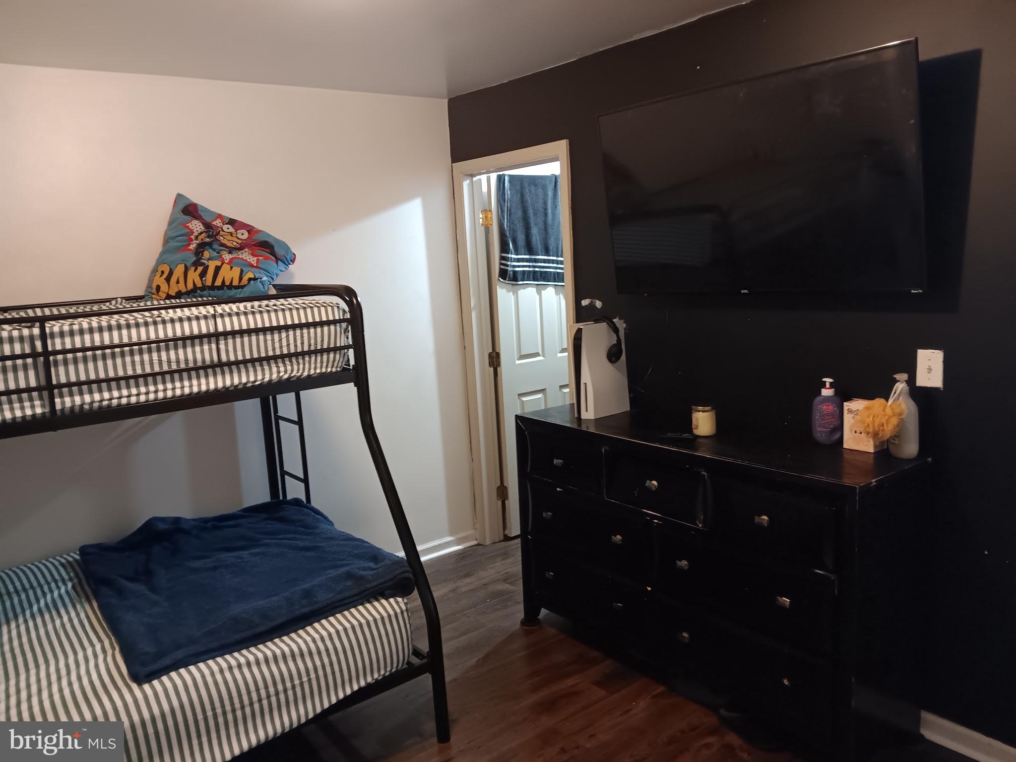 SHARSWOOD - Residential