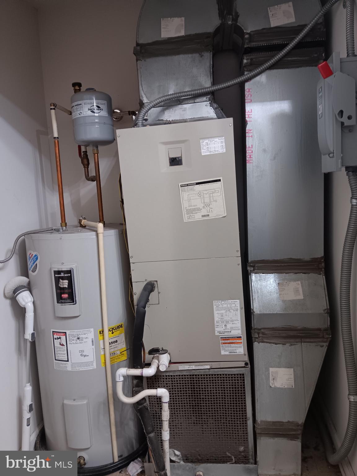 SHARSWOOD - Residential