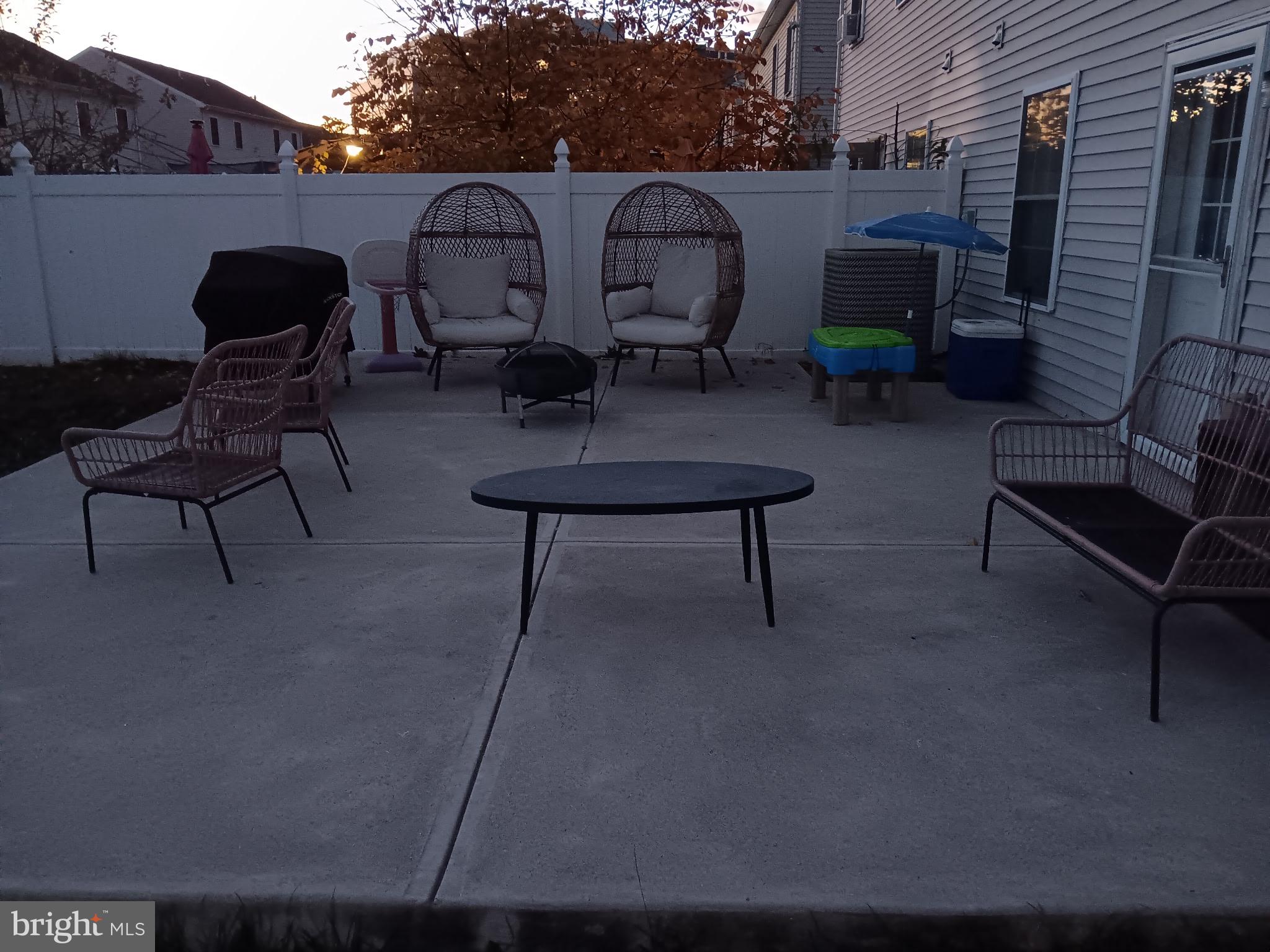 SHARSWOOD - Residential