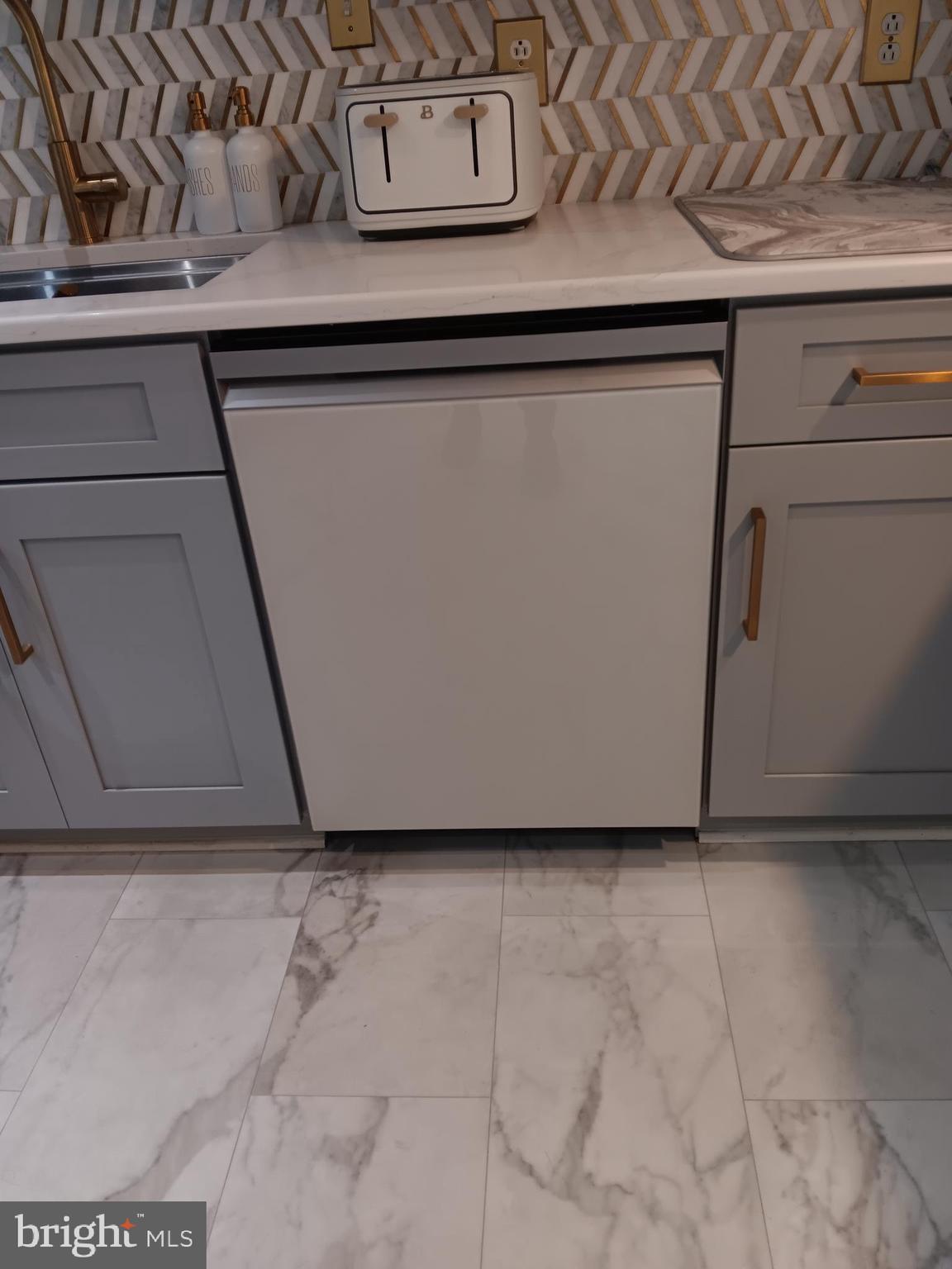 SHARSWOOD - Residential