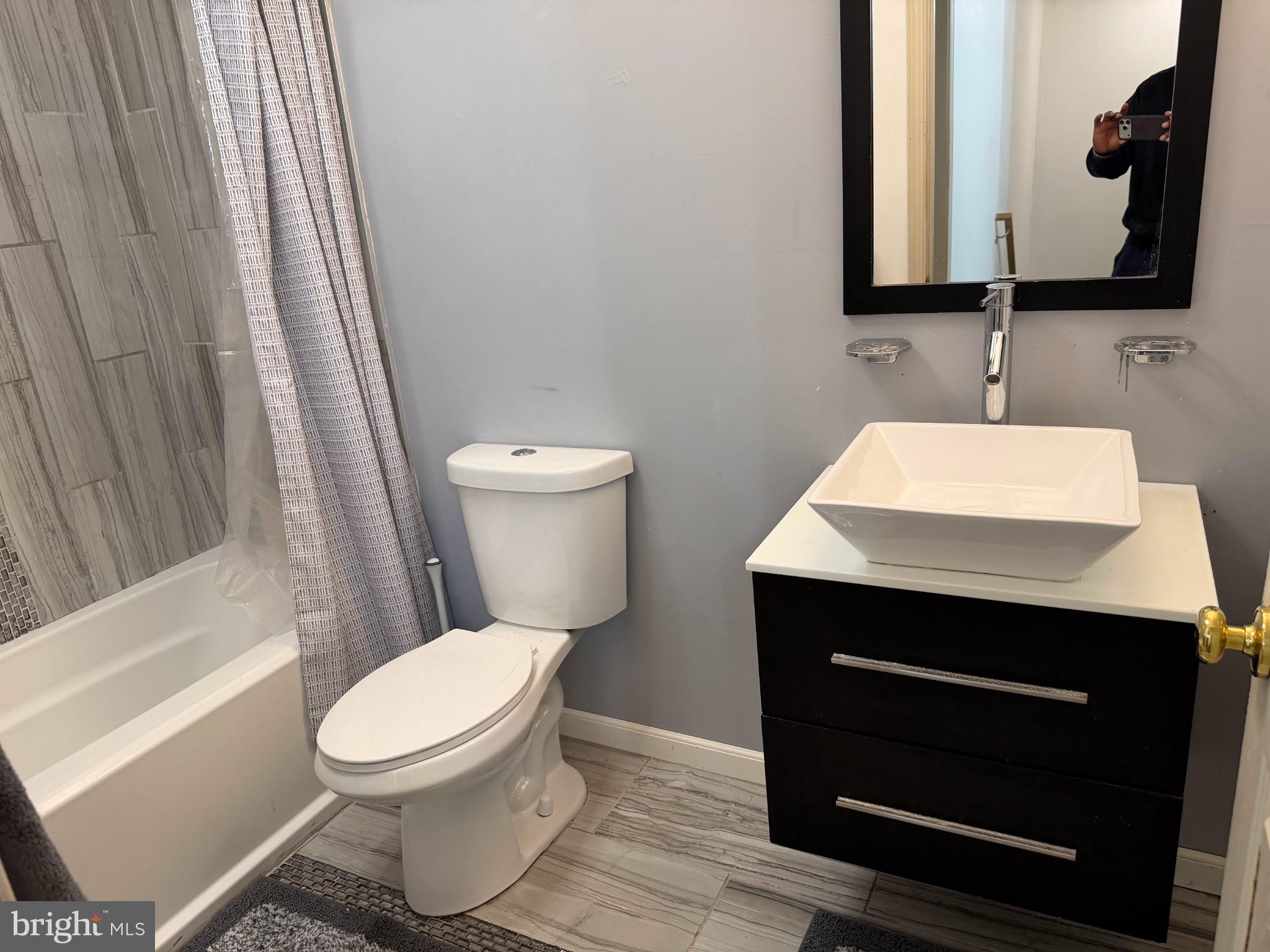 SHARSWOOD - Residential