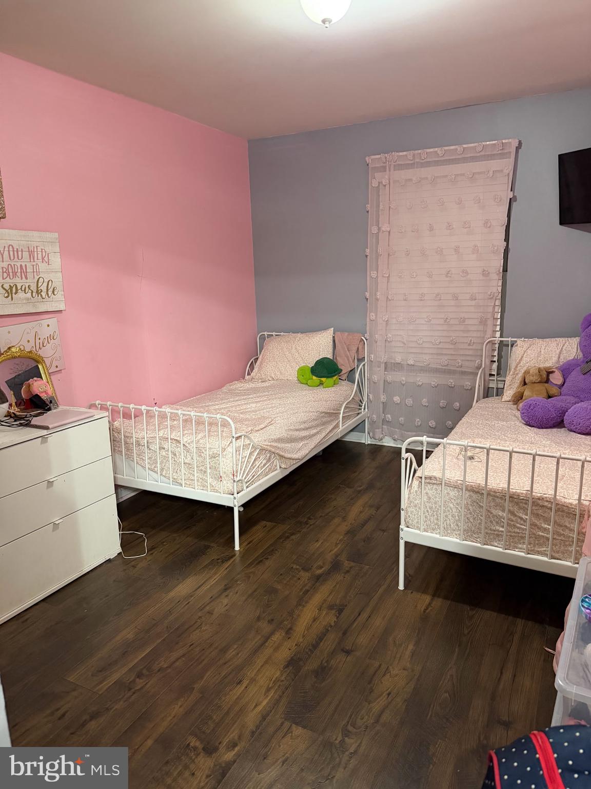 SHARSWOOD - Residential