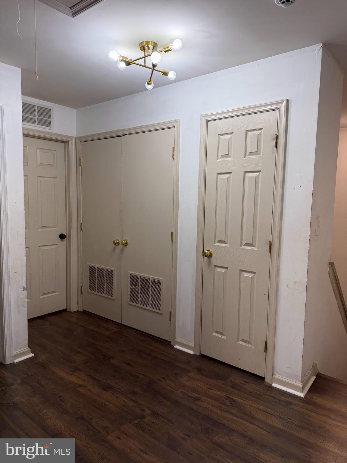 SHARSWOOD - Residential