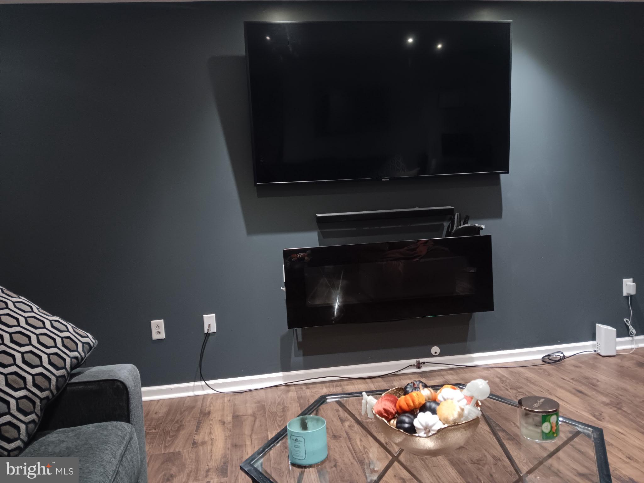 SHARSWOOD - Residential