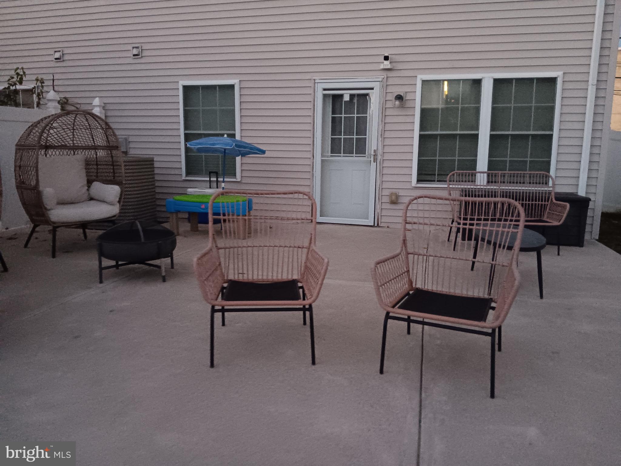 SHARSWOOD - Residential