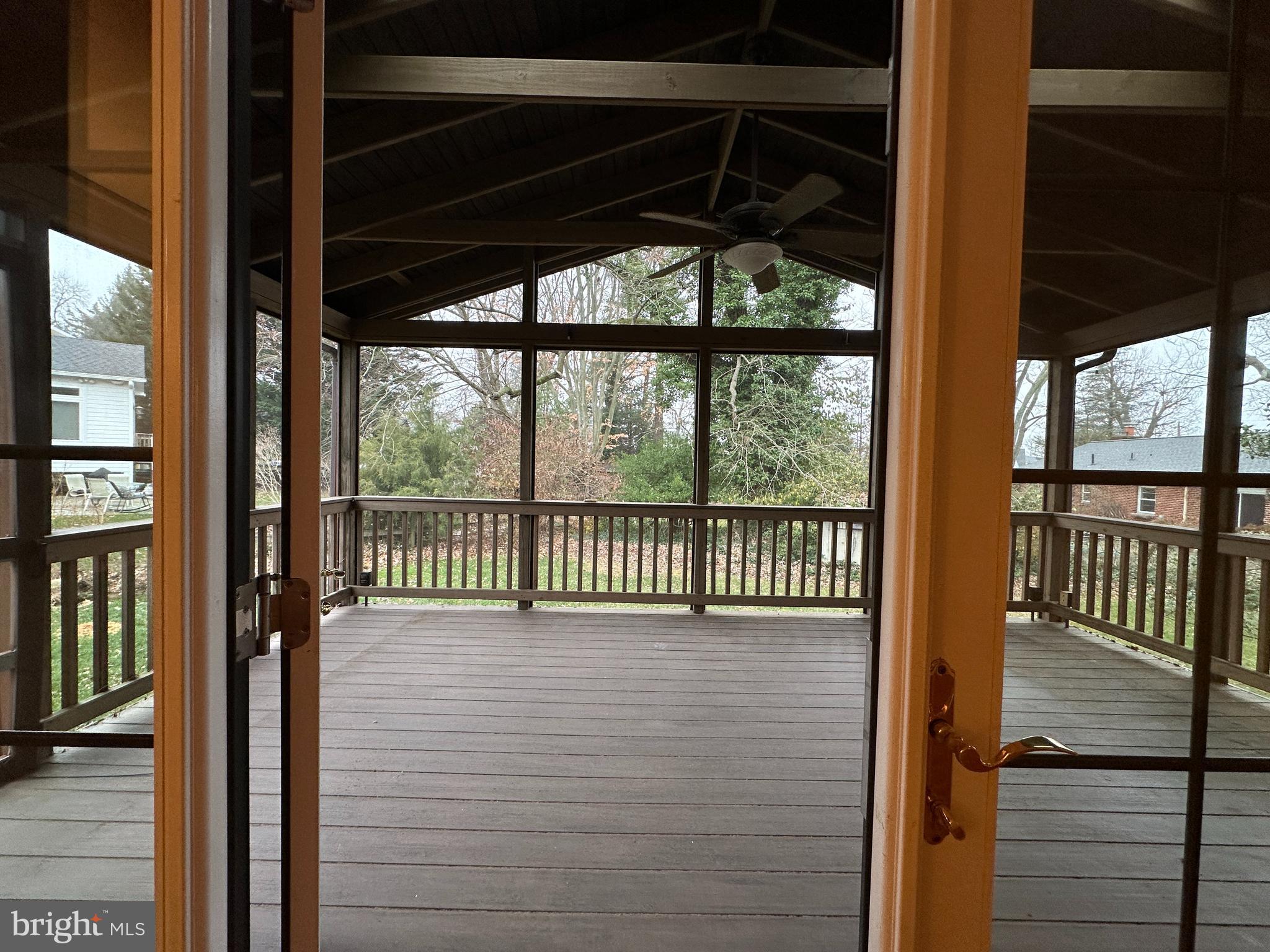 EL NIDO ESTATES - Residential Lease