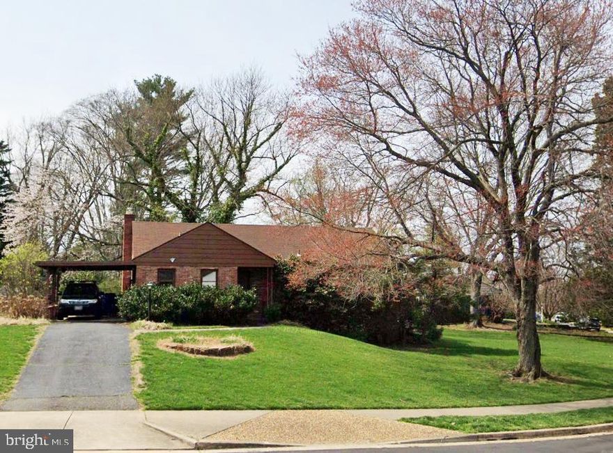 No longer available for showing. 

Short term lease only. Available for rent until end of June 2025. Renovating your own property? Just moved to the area and needed temporary living? Hard to find short-term rental in the heart of Mclean with best price! 3-6 months, optional month to month lease (w/ negotiable rent). 3 bedroom 2 bathroom on the main level and 1br 1 den in the basement with walk-up stairs to the yard. Hardwood floor on the main level except dining room area (carpet, but can be removed upon request). Large living room opens to the lovely spacious screened porch.  Pets allowed!! Available for rent until end of June 2025.